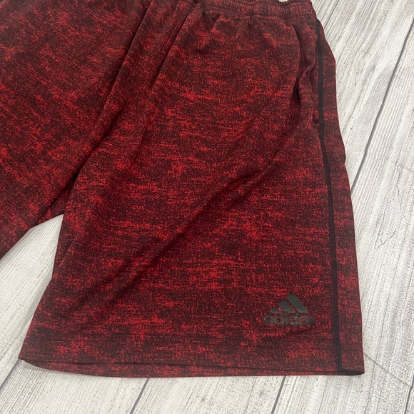 Bundle of 2 items Under Armour & Adidas  Red and Green Athletic Shorts/s… - Picture 10 of 11